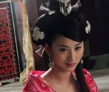 ​赵飞燕和赵合德家喻户晓的姐妹花 赵合德为何没有赵飞燕出名