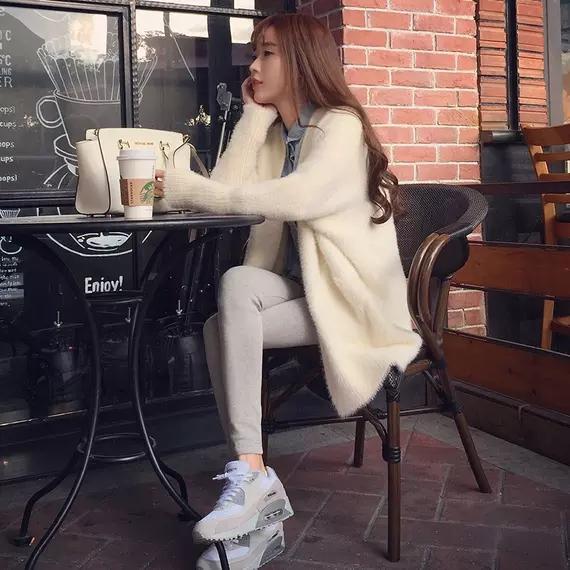 毛衣开衫甜美穿搭(初秋气质单品毛衣开衫)(12)