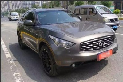 ​英菲尼迪fx越野性能（英菲尼迪FX新车价85万）