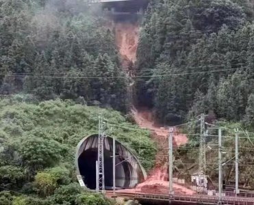 ​d2809次列车事故撞车（相隔十年又一动车事故发生D2809次列车一死8伤）