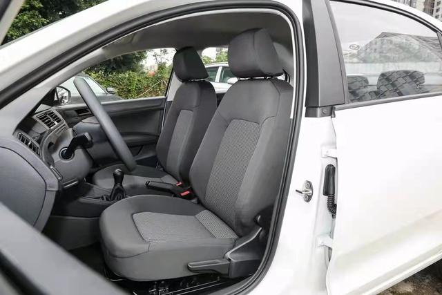 大众桑塔纳怀旧版即将上市(大众桑塔纳外观时尚)(5)