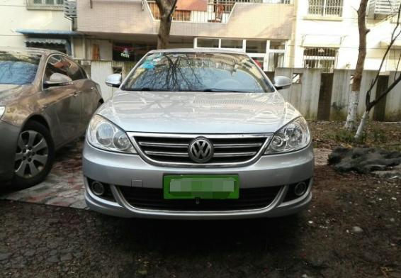 大众朗逸2011款1.6l自动品轩版（大众朗逸2011款1.4TSI）(1)