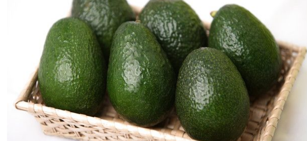 牛油果泥隔天能吃,牛油果冻了变软了还能吃吗图2