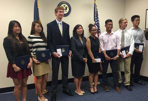 香蕉人对应的是什么人,什么是香蕉人?图6