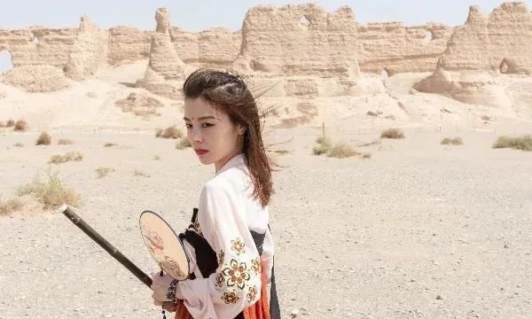 玉门关是汉朝哪位皇帝设立的,玉门关是汉朝哪位皇帝在位期间所设立的?图5