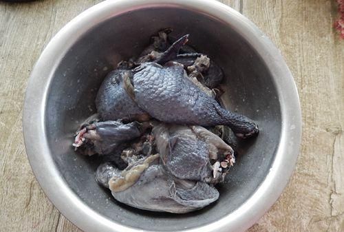 炖鸡怎么炖好吃,黄芪炖鸡汤怎么炖好吃?图14