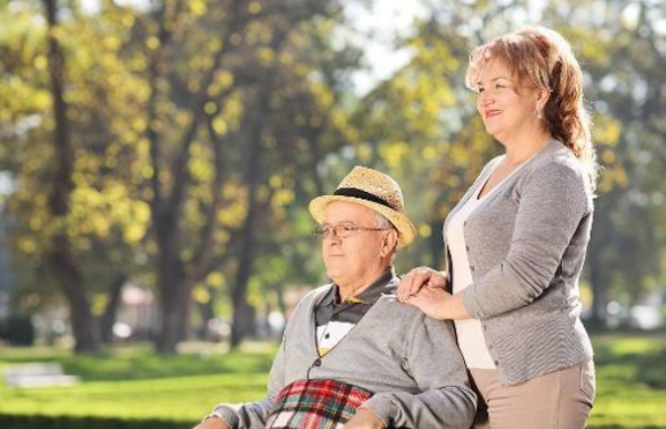 繁华落尽与君老,细水流年与君同繁华落尽与君老的意思图3