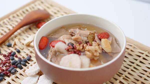 玉竹煲汤和什么搭配,新鲜玉竹搭配什么煲汤最好图5