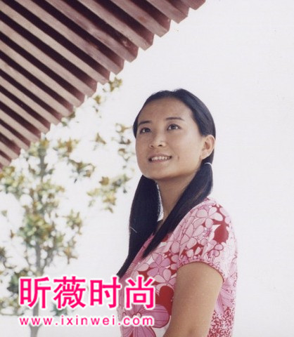 贾玲瘦的照片:贾玲年轻瘦的照片很美