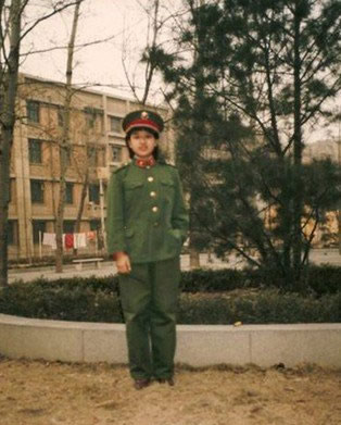 韩红个人资料简介祖籍:来看看韩红年轻瘦的照片