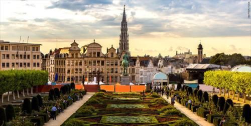 欧洲西部国家,首都是布鲁塞尔