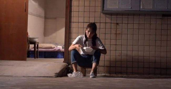 同样是中年女演员，把刘涛和韩雪放在一起看，差距就出来了