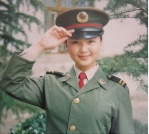 同样是中年女演员，把刘涛和韩雪放在一起看，差距就出来了