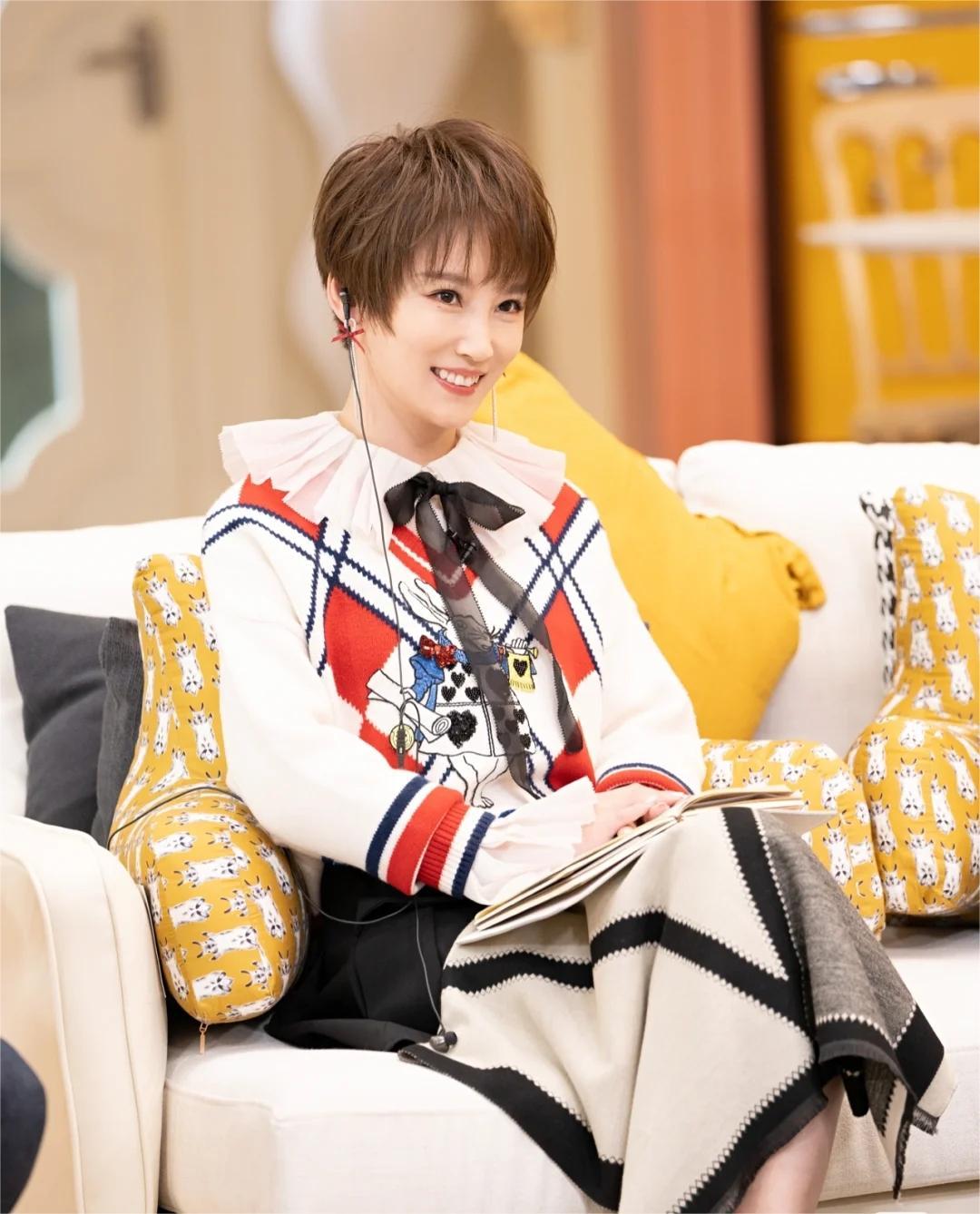 谢楠称嫁给大自己9岁的老公吴京，是这辈子最正确的决定