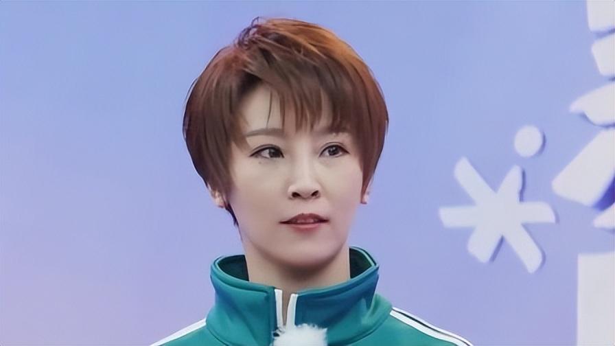 谢楠称嫁给大自己9岁的老公吴京，是这辈子最正确的决定