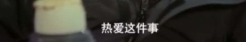 一生只谈过一次恋爱的张信哲，因为她至今未婚，出道35年无绯闻