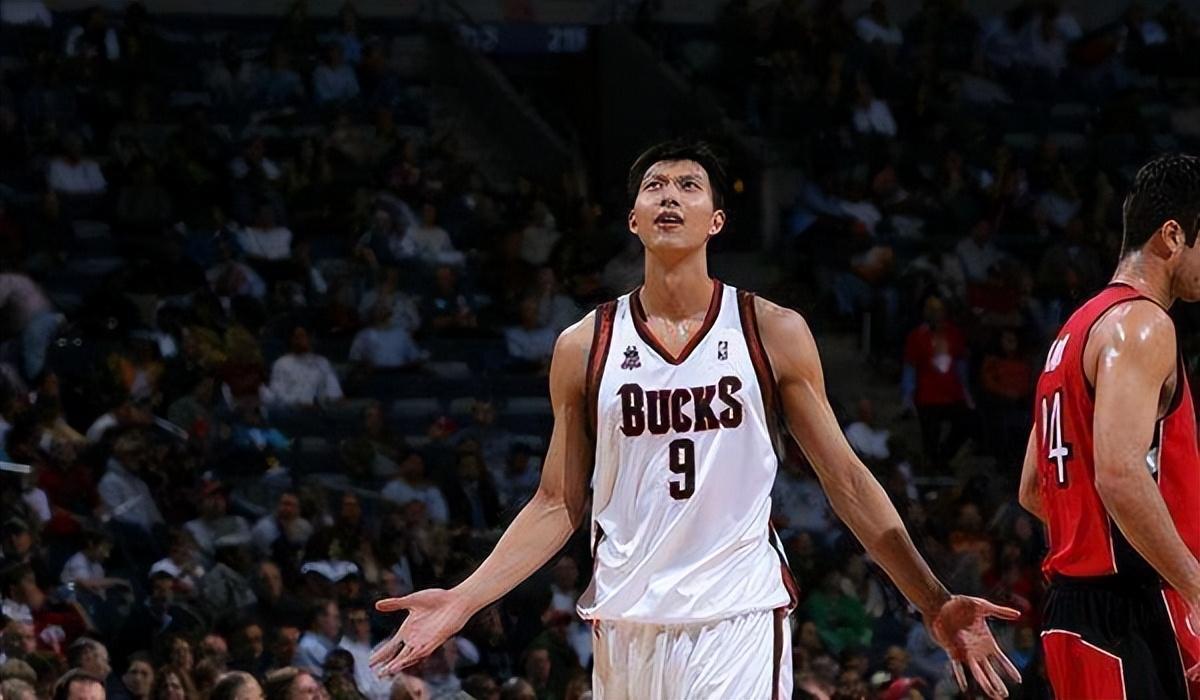 易建联个人资料简介(NBA365天365星——易建联)