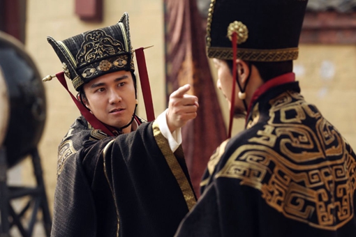 杨修之死真正的原因是什么?为何说不该参与夺嫡之争? 杨修之死真正的原因是什么?为何说不该参与夺嫡之争?