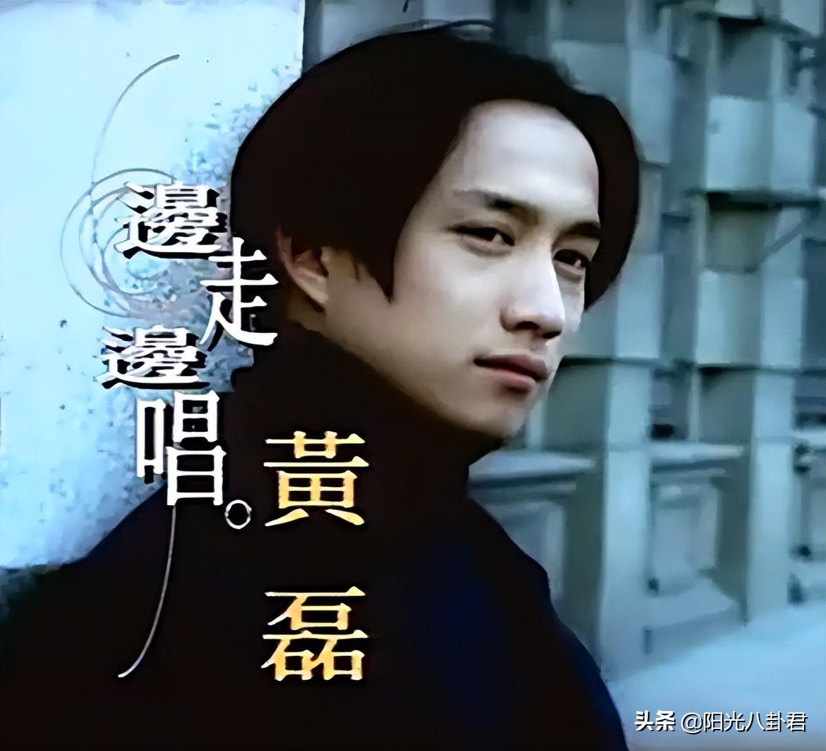 等了两季，黄磊首次点评张艺兴音乐水平，短短一句话何炅点头认同