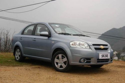 雪佛兰lova是什么车型?雪佛兰lova价格-第1张图片-