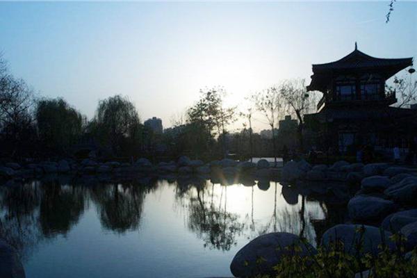 夕阳无限好 只是近黄昏是谁的诗句(李商隐因心情不好,驾车出行写下《乐游原》)