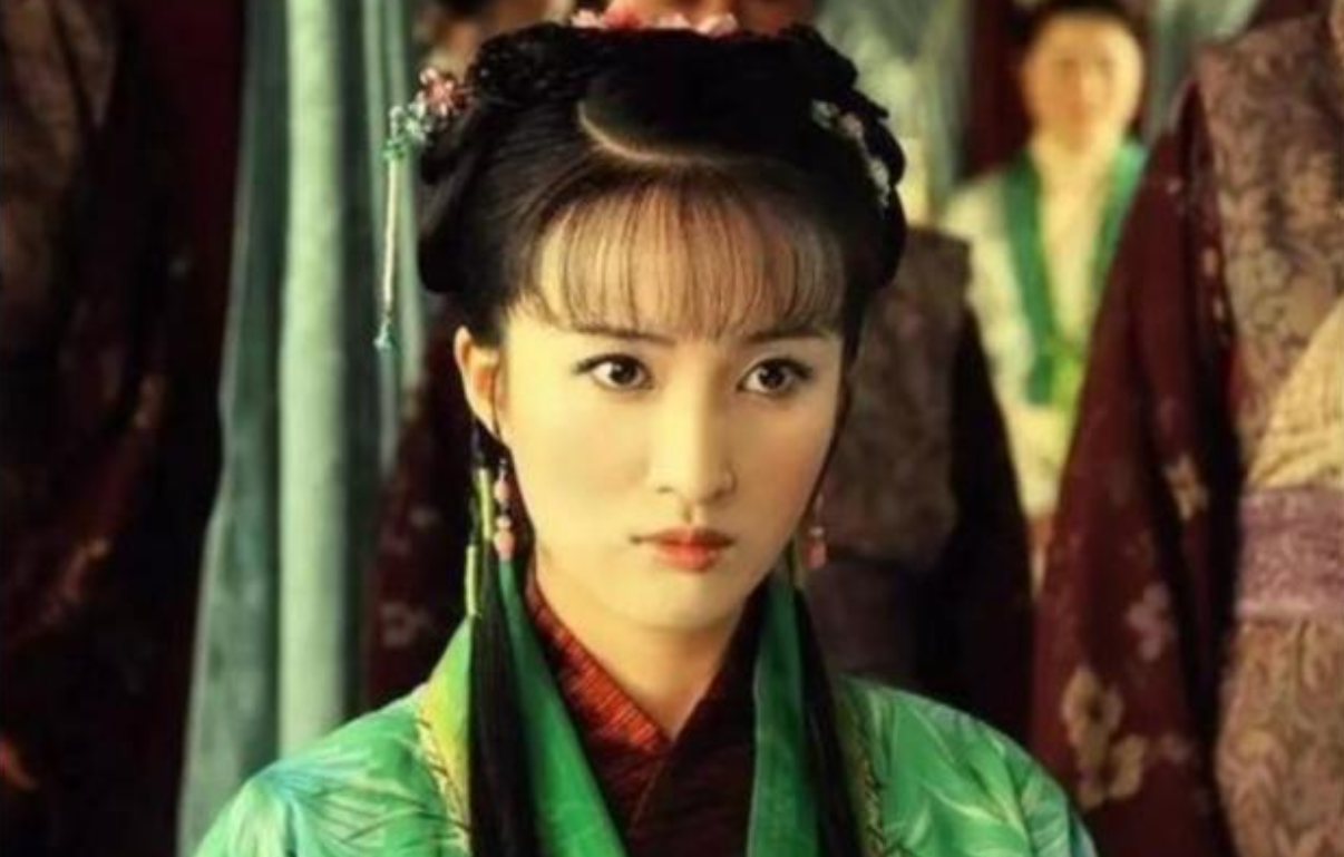 孙艺洲的老婆是谁(孙艺洲结婚近10年,妻子曾客串过《爱情公寓》)