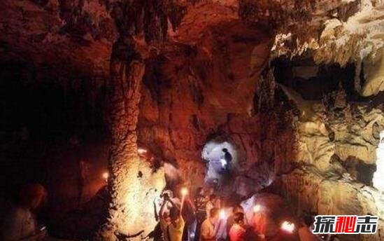 湘西邪事落花洞女,被洞神偷魂疯痴至死(想嫁给神)