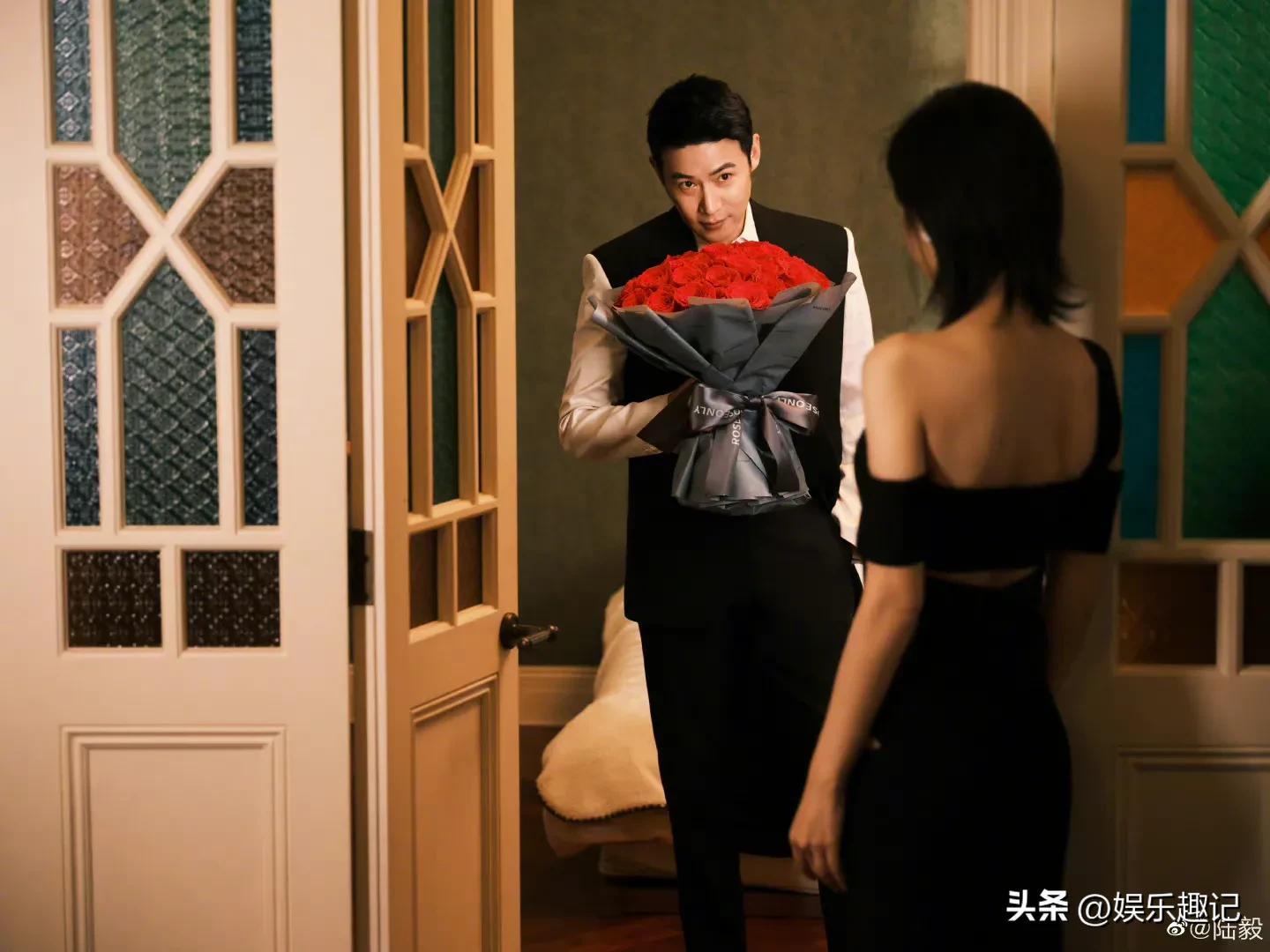 众星情人节情侣海报大全,胡先煦张子枫最意外,杨紫范丞丞最甜!