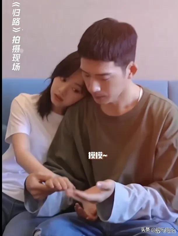 众星情人节情侣海报大全,胡先煦张子枫最意外,杨紫范丞丞最甜!