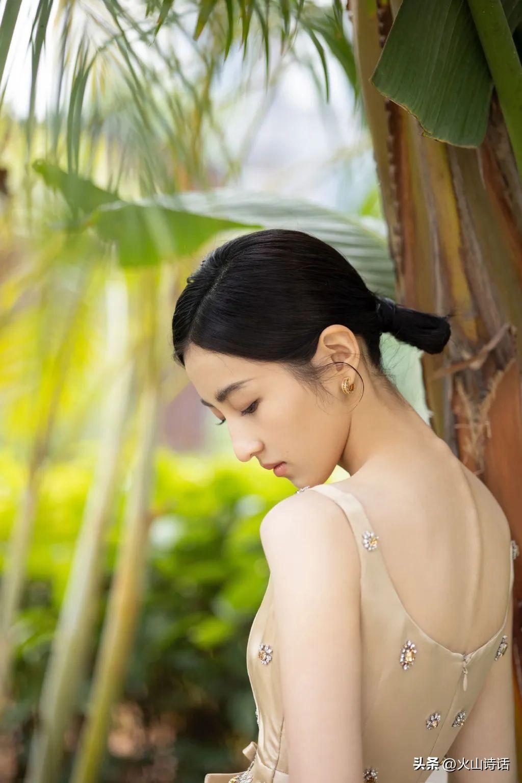 张子枫北漂17年，少女初长成，不再是别人眼中的小孩