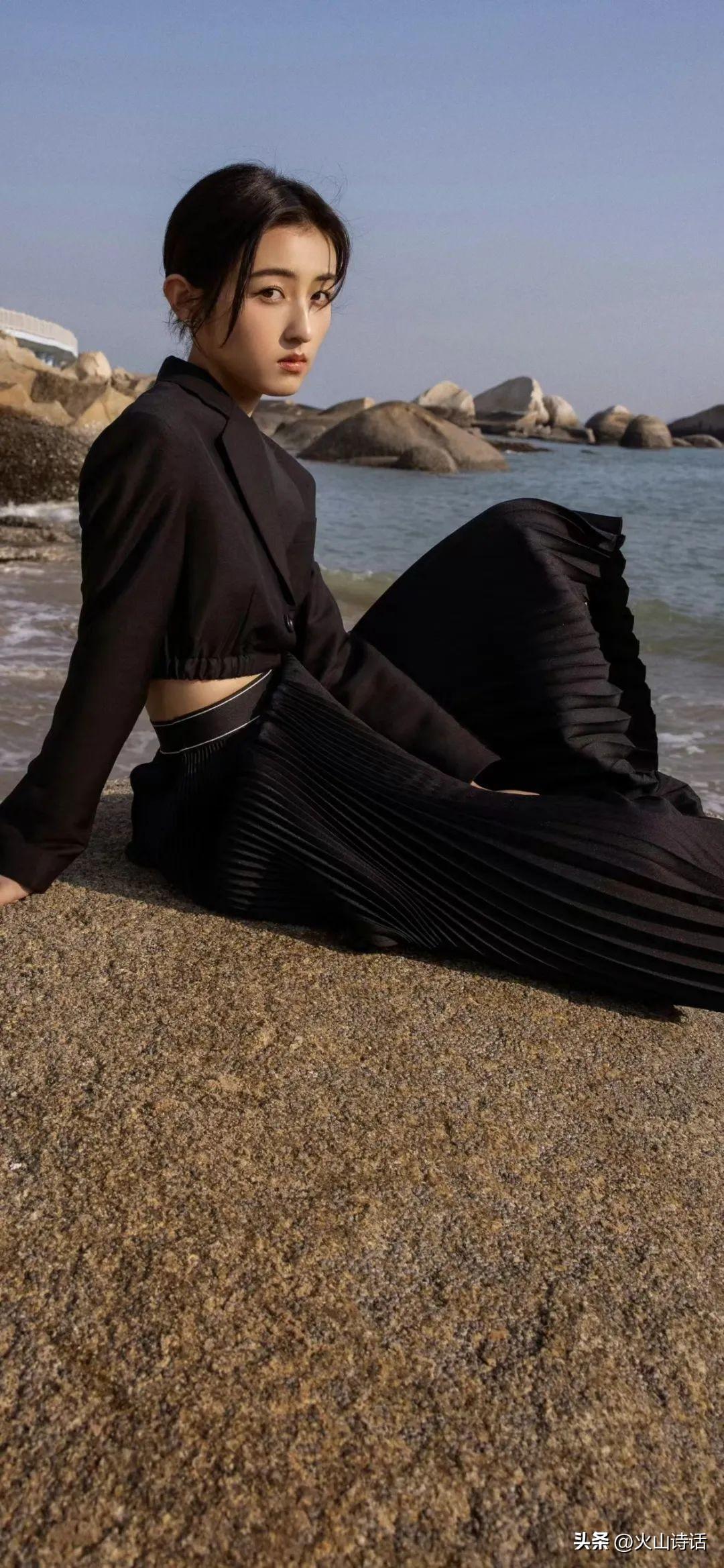 张子枫北漂17年，少女初长成，不再是别人眼中的小孩