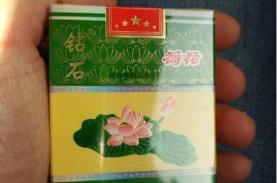 ​钻石荷花硬盒多少钱一包，钻石荷花硬盒售价30元到32元不等