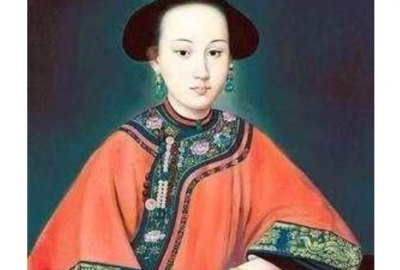 ​香妃戎装像太惊艳，但历史学家说这不是香妃？那香妃长什么样子？