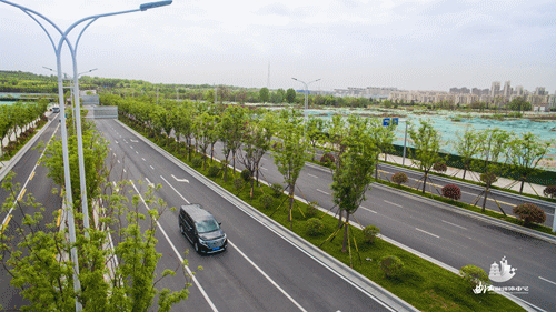 西康高速东辅道,加速建设中……-