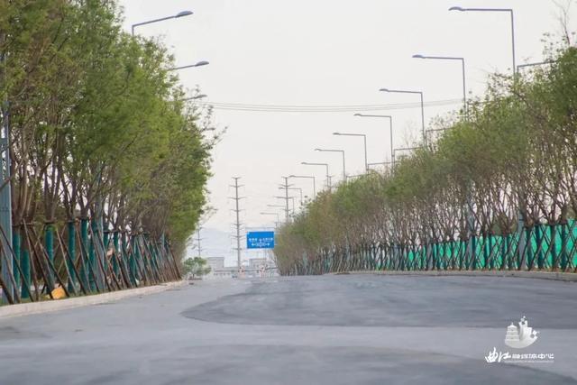 西康高速东辅道,加速建设中……-