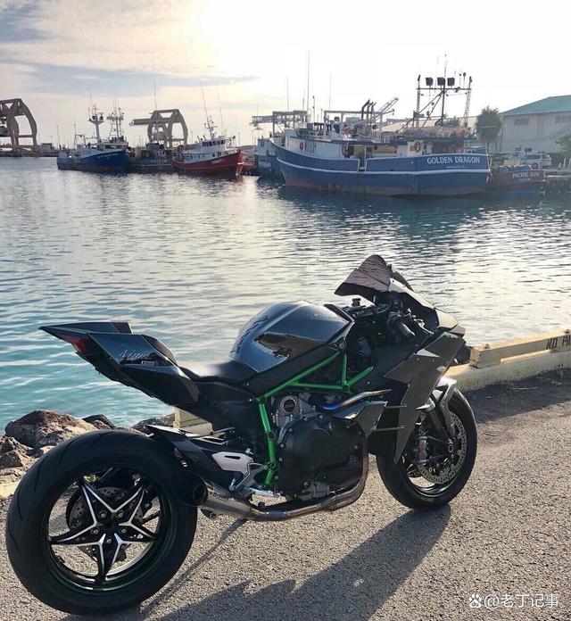 十大极速摩托车排名,随便一辆轻松秒掉跑车,速度超出想象-