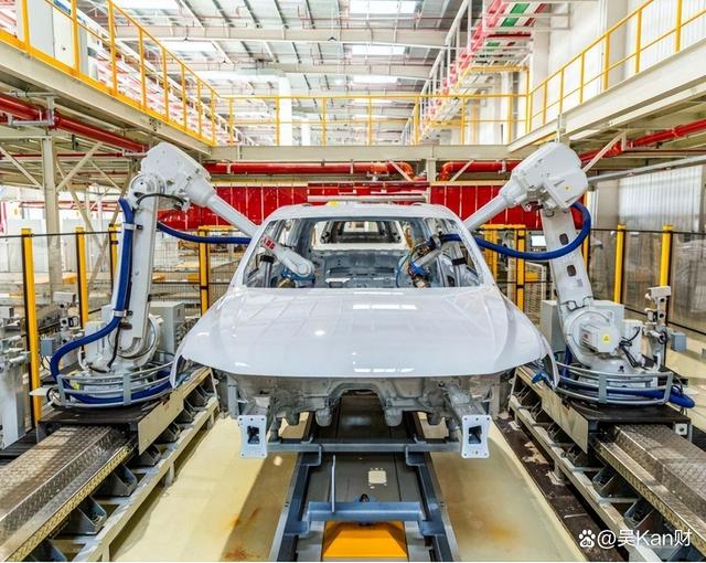 关停工厂、清退三产,合资王者衰落?上汽大众职工失去“安乐窝”-