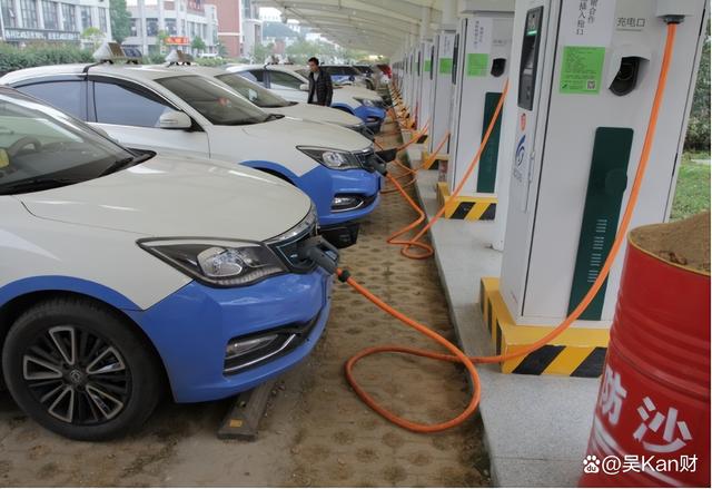 关停工厂、清退三产,合资王者衰落?上汽大众职工失去“安乐窝”-