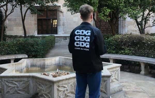 莫斯奇诺是轻奢吗(莫斯奇诺是几线品牌)