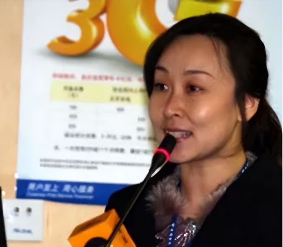 “揭秘”任正非现任妻子姚凌：曾是“秘书”出身，和丈夫差30岁？