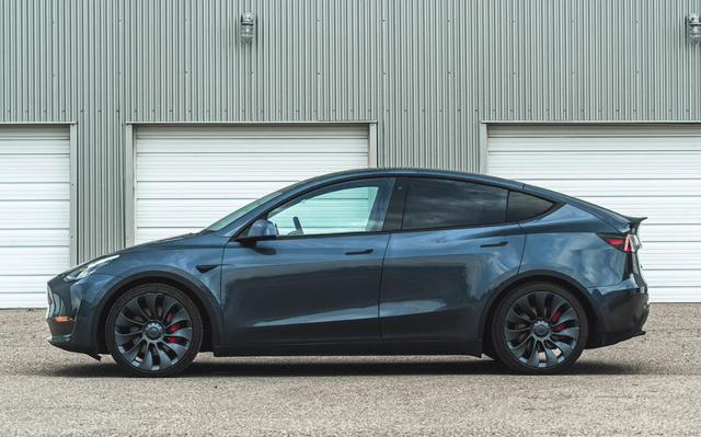 最速SUV盘点,2.6秒破百,2款国产上榜,21万能秒百万跑车!-