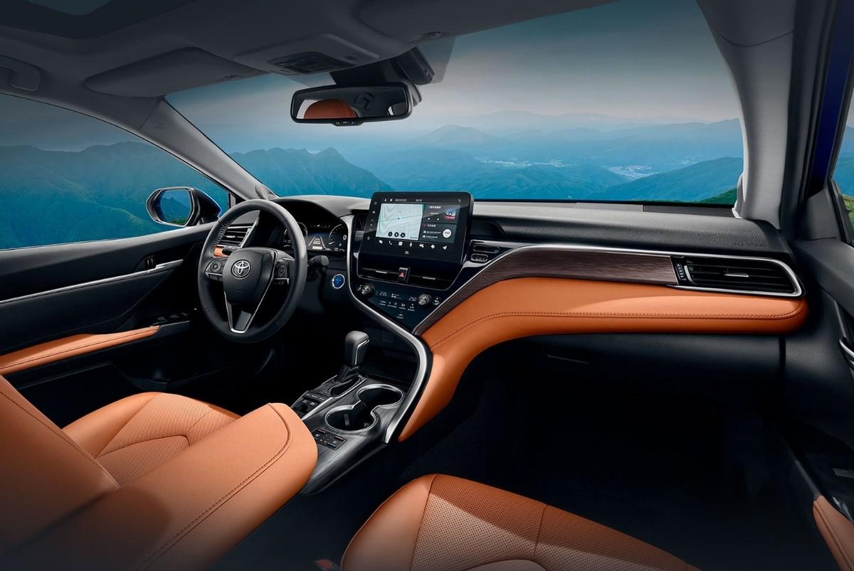 凯美瑞和亚洲龙哪个厉害(凯美瑞和亚洲龙哪个质量更好)