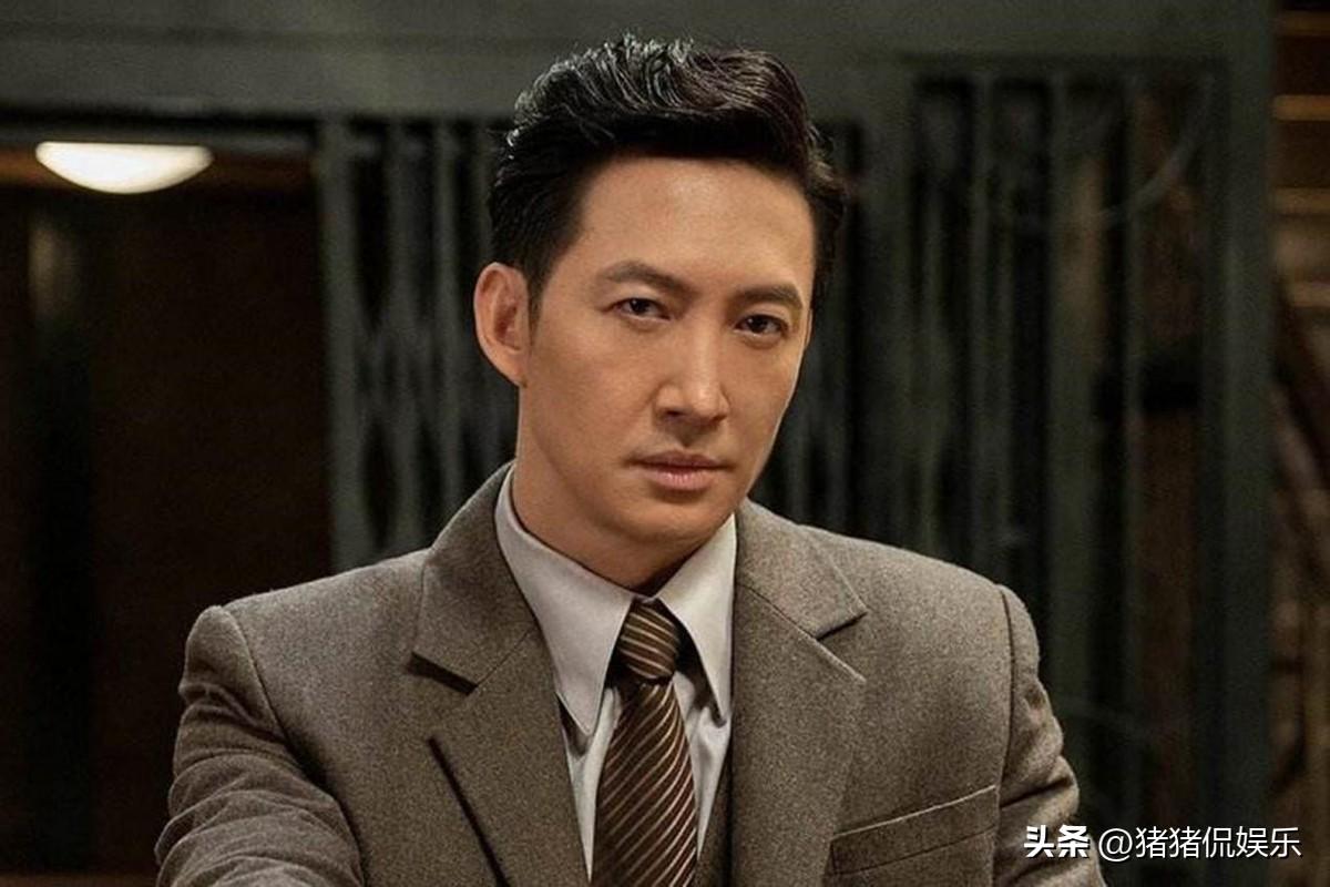 022年中年男演员演技大比拼：靳东令人惊喜，王阳让人意外"