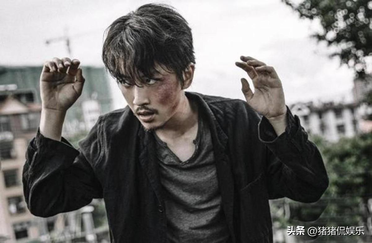 022年中年男演员演技大比拼：靳东令人惊喜，王阳让人意外"