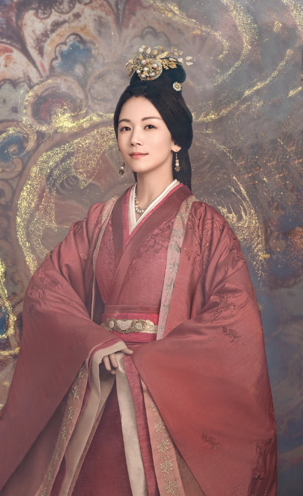 独自带女儿的单亲妈妈曹曦文表示：为孩子牺牲事业不后悔