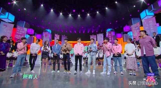 何炅彭昱畅官宣《向往3》开录,被问想邀请谁去,彭昱畅回答满分