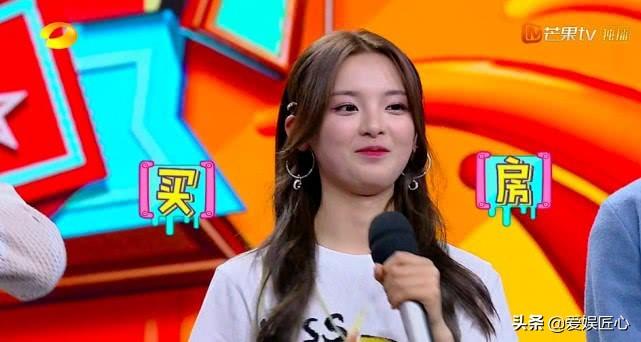 何炅彭昱畅官宣《向往3》开录,被问想邀请谁去,彭昱畅回答满分