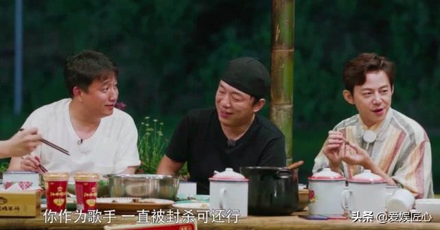 何炅彭昱畅官宣《向往3》开录,被问想邀请谁去,彭昱畅回答满分