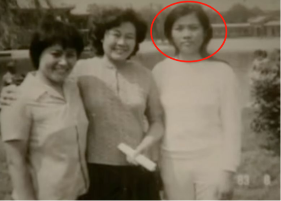 田震摔话筒事件(田震摔话筒后去哪儿了)