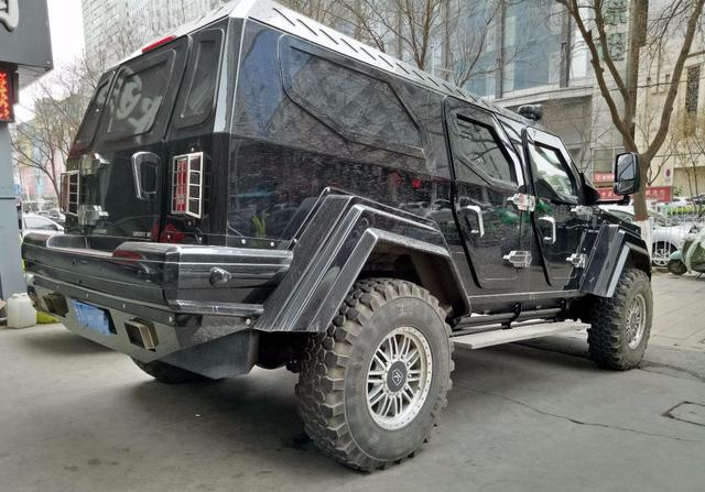 最贵陆地SUV装甲，骑士十五世，巨石强森也热衷的肌肉车！-